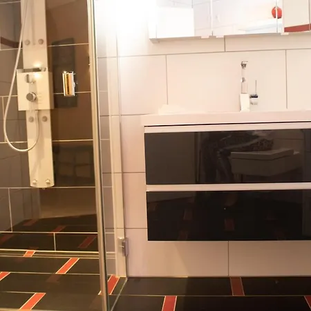 - Im Hohlen Seifen 10-k Apartment *