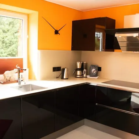 - Im Hohlen Seifen 10-k Apartment *